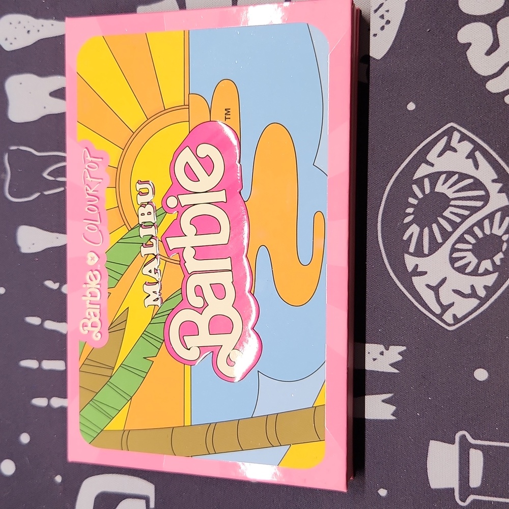 Colourpop Malibu Barbie Palette